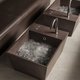 Ванна для ног квадратная из керамики Sommerhuber SPA Ceramic. Пример исползования с оборудованием для аромомассажа ног по методу Кнейпа от WDT.