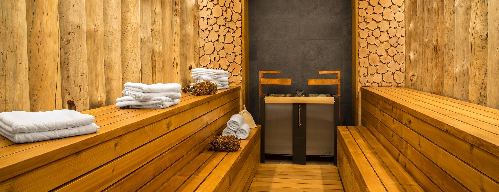 ЭТравяная баня в СПА комплексе Riviera SPA, Минск. Печб PREMIUM SPA-TECHNOLOGY Herkules XL S 120 + Herkules Fragnance